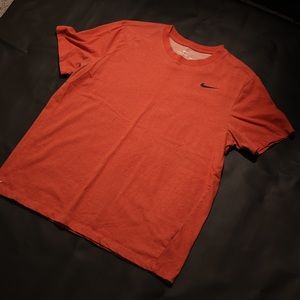 Nike gym shirt
